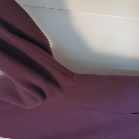 Size Large Northface sweatshirt. - Picture 3 of 6